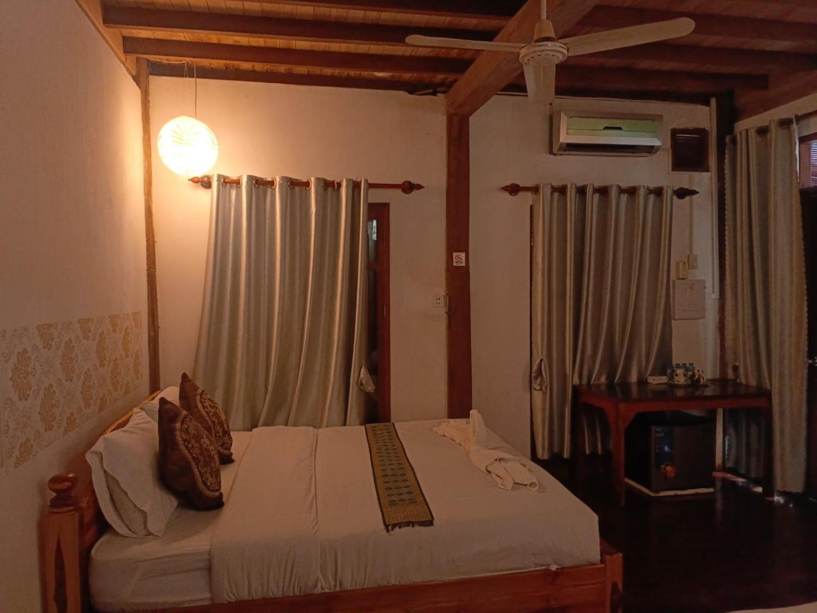 Ireenkevin Guesthouse Luang Prabang Exterior foto