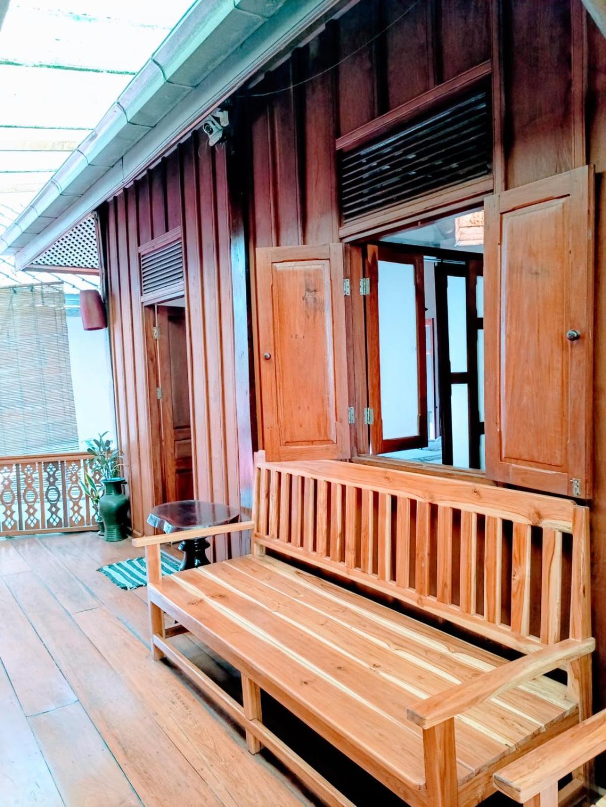 Ireenkevin Guesthouse Luang Prabang Exterior foto
