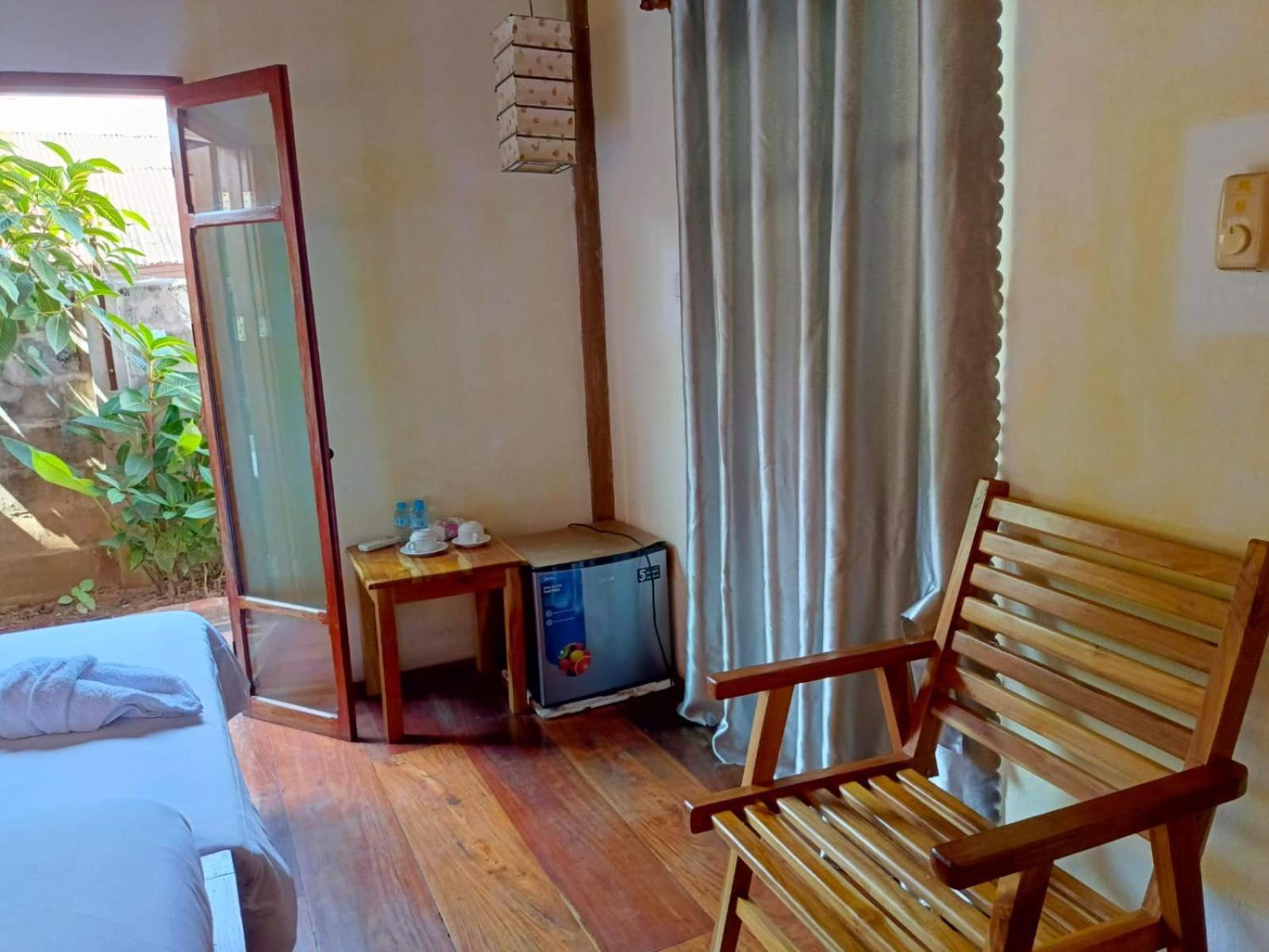 Ireenkevin Guesthouse Luang Prabang Exterior foto